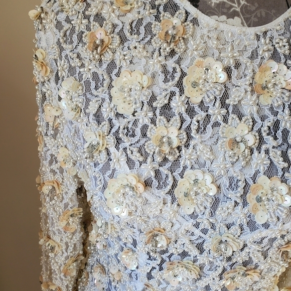 Gorgeous lace beaded embelished dress sz. 4 - Picture 3 of 7